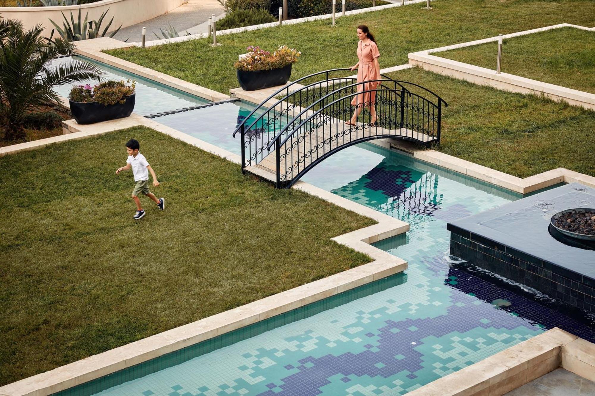 Jw Marriott Absheron Baku Hotel Екстериор снимка The Gardens